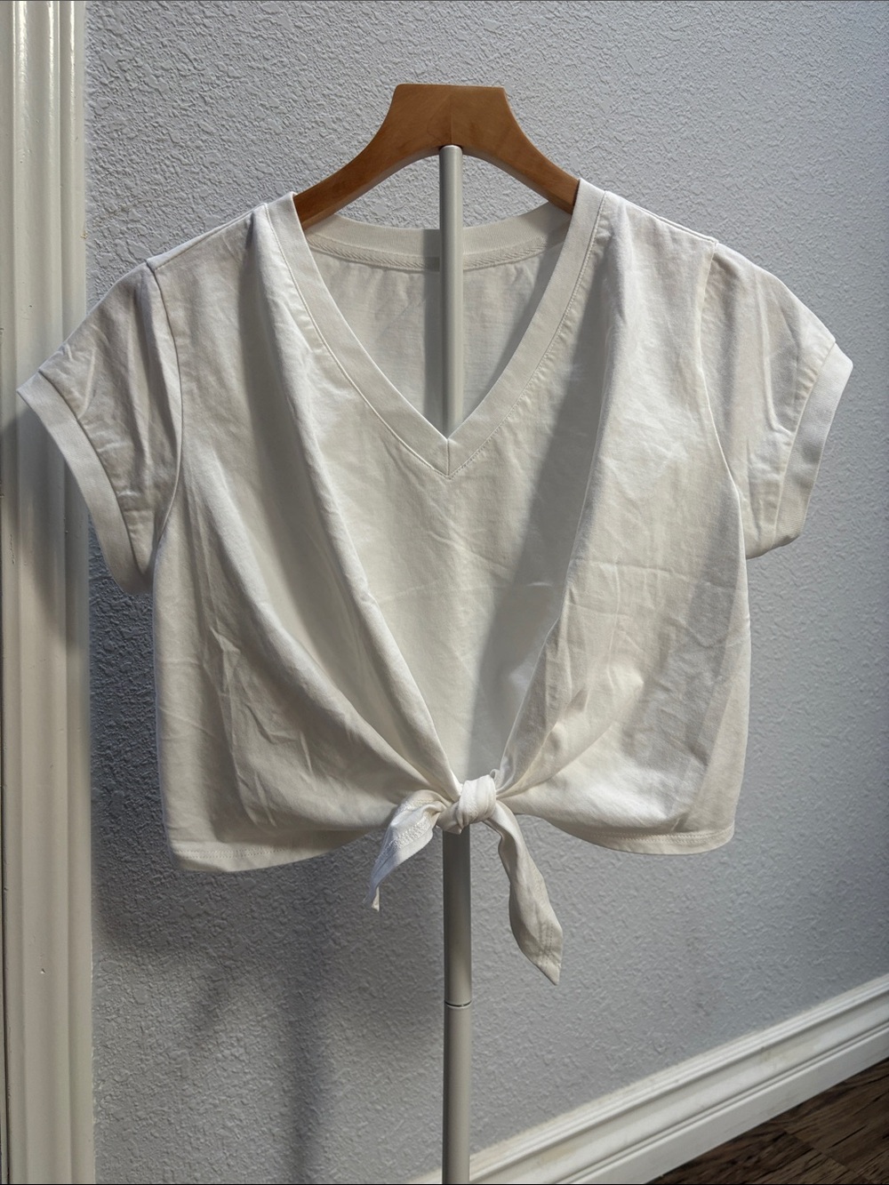 Commense White V-Neck Tie-Front Crop Top